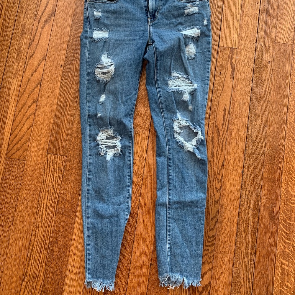 Levi 711 distressed skinny jeans size 26
